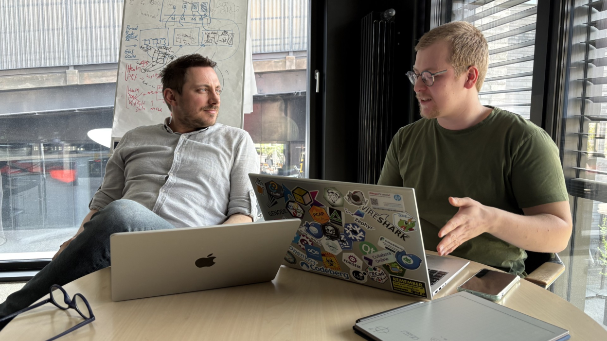 Discussing research topics at LIST